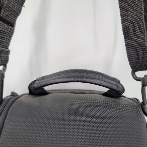 Canon Black Crossbody Small Camera Travel Sightseeing Carrying Case Bag - Picture 10 of 13